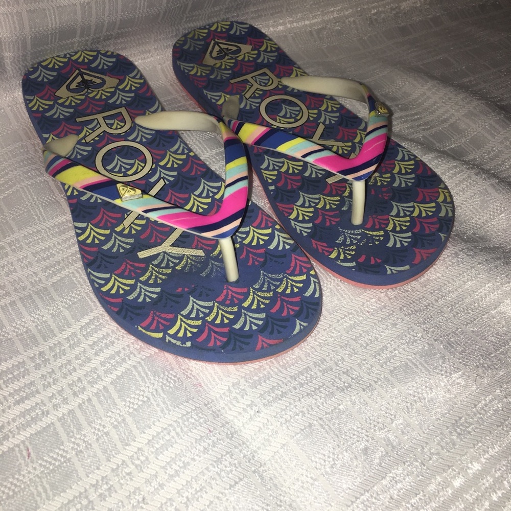 Roxy girl flip flops